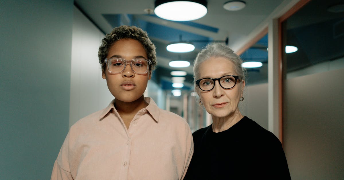 西部数码实名账号：公司注册代理会计咨询费用