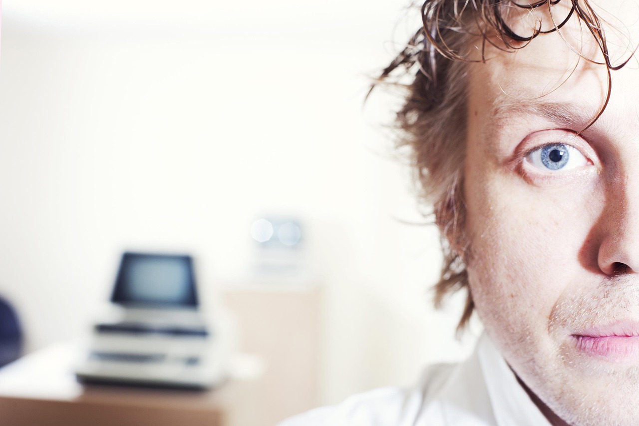 小红书实名账号:如何使用短信来建立商业伙伴关系?